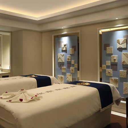 Sheraton Grand Pune Bund Garden Hotel Exterior foto