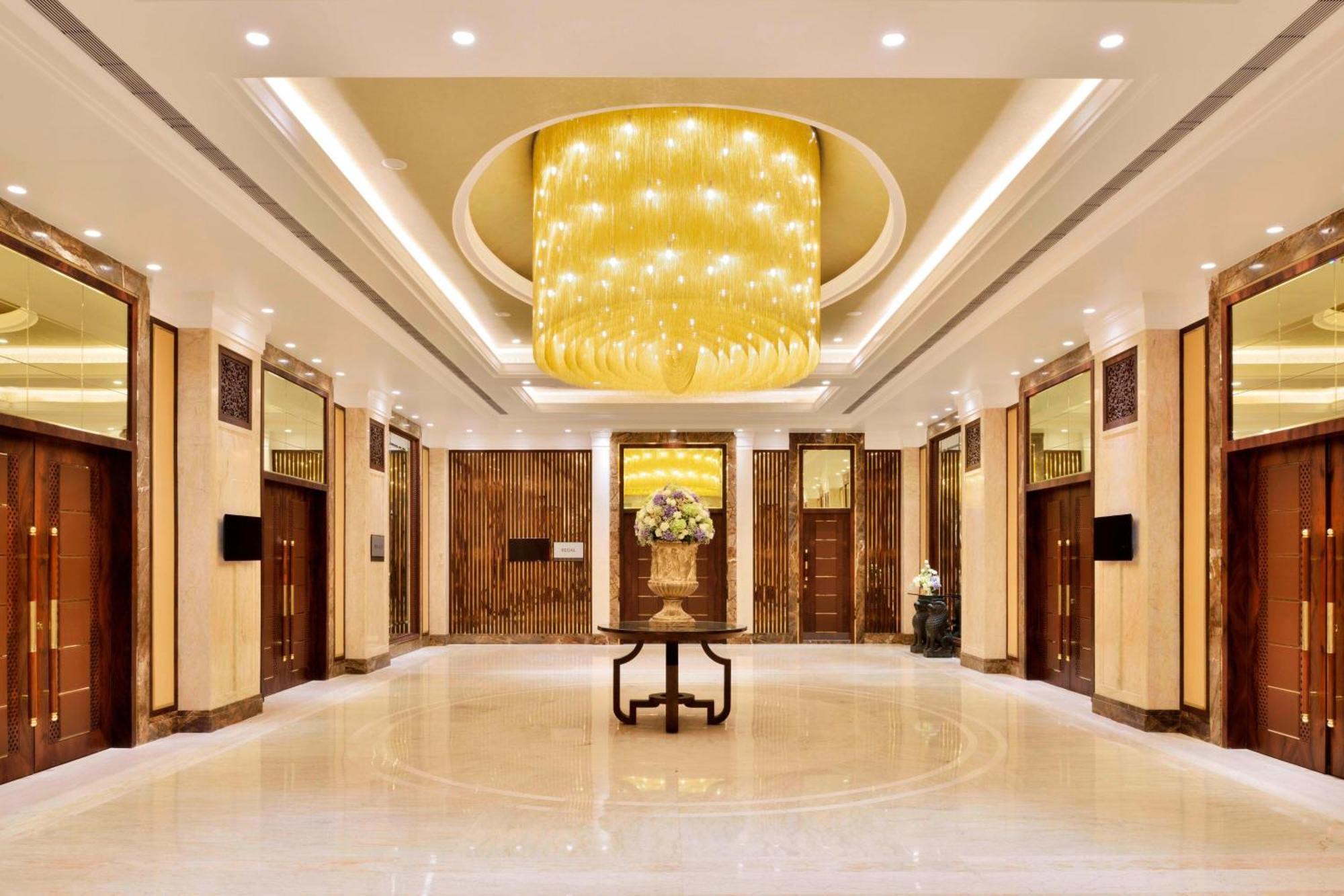 Sheraton Grand Pune Bund Garden Hotel Exterior foto
