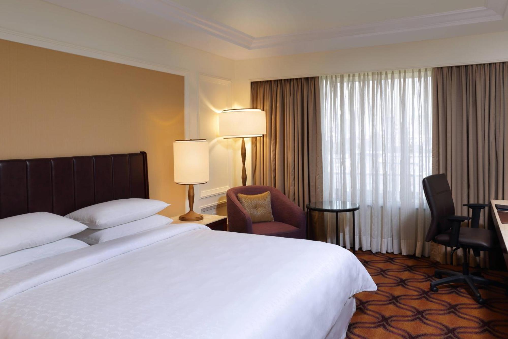 Sheraton Grand Pune Bund Garden Hotel Exterior foto